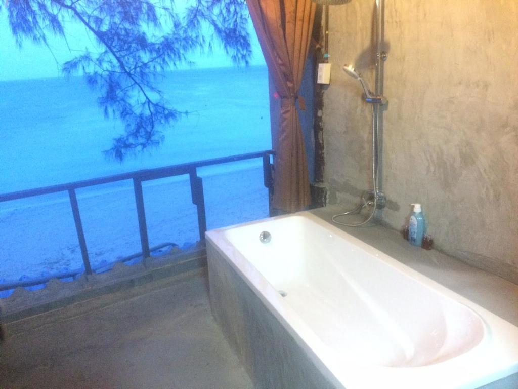 L.J.Guesthouse Ko Pha Ngan Luaran gambar